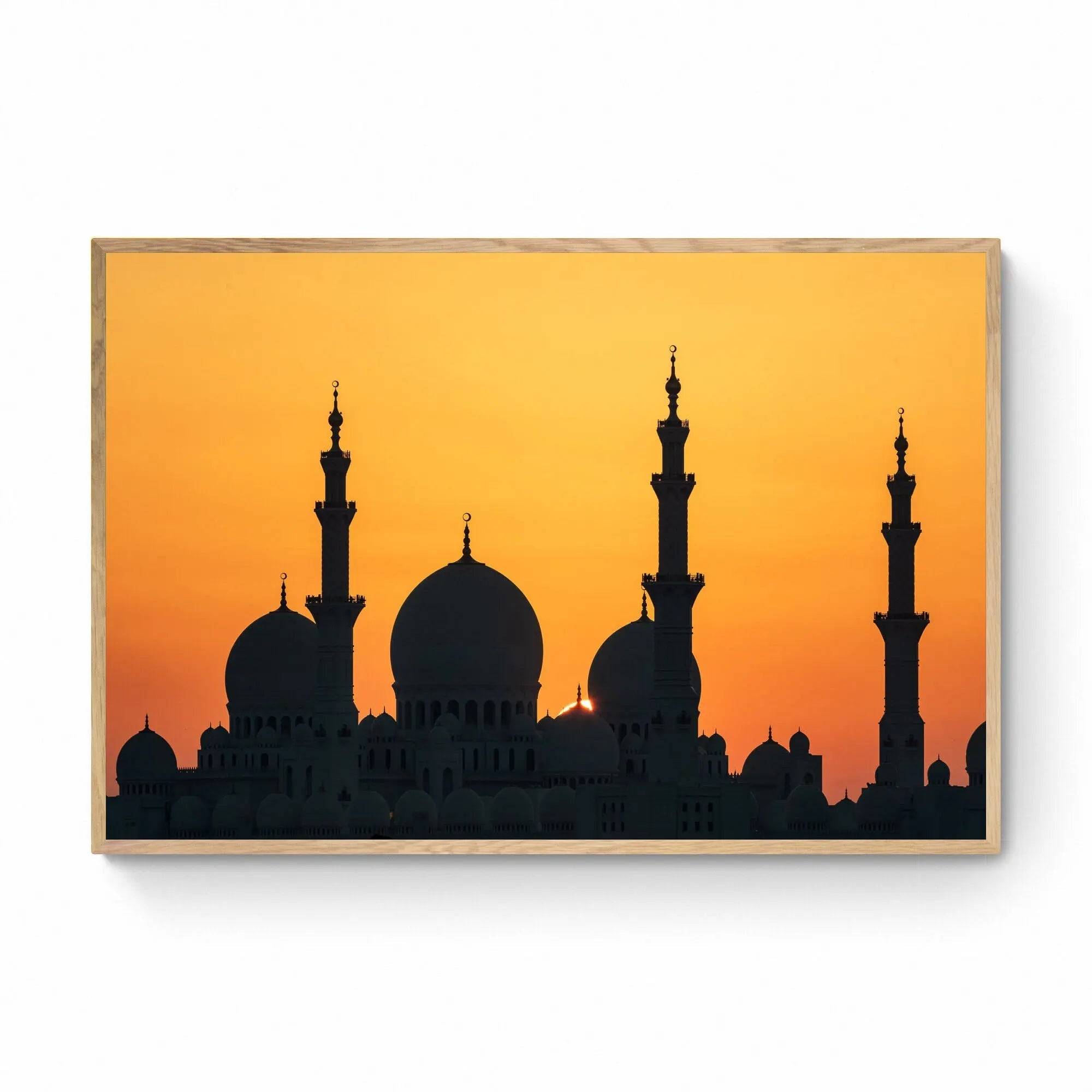 Abu Dhabi’s Majestic Mosque, Abu Dhabi, UAE (Int)
