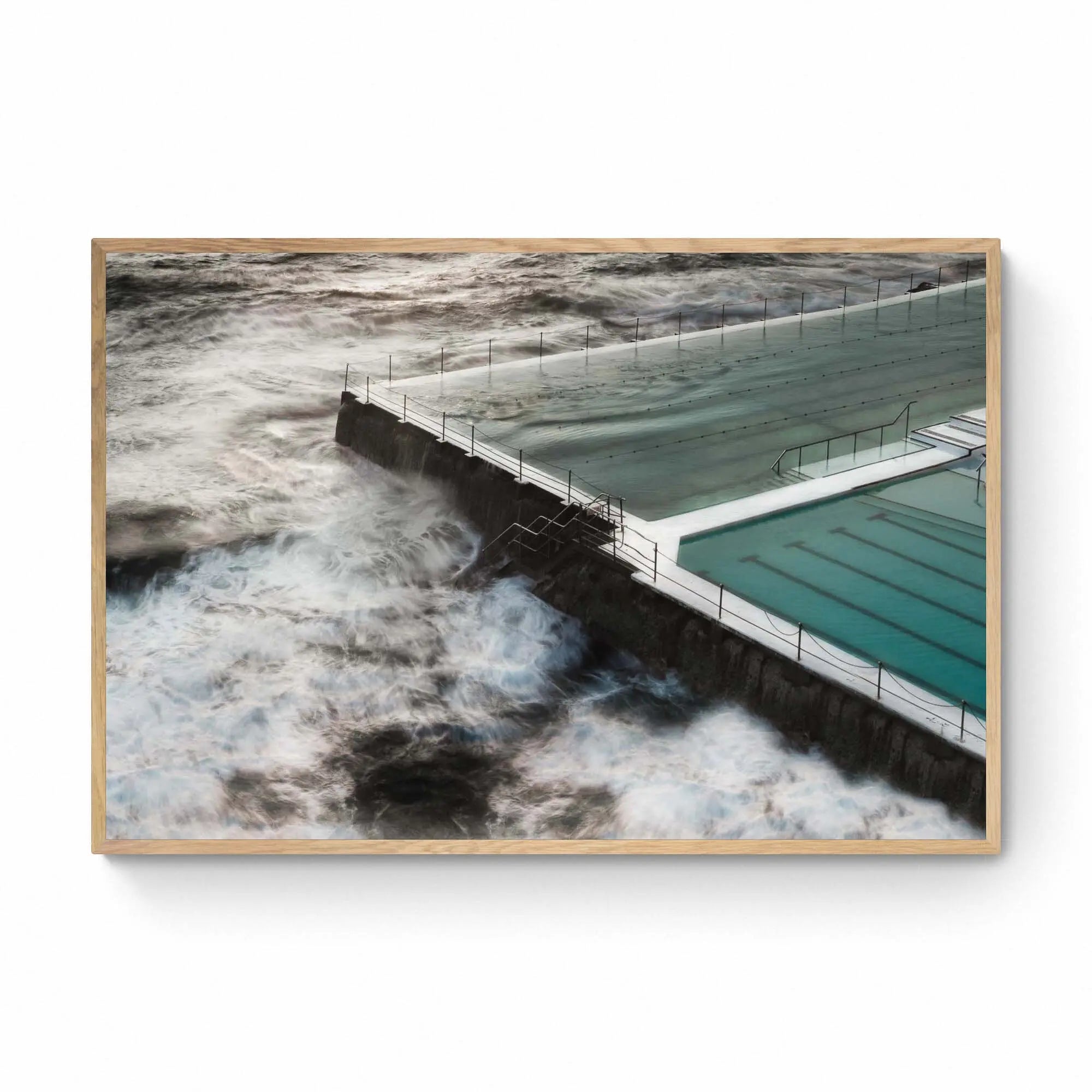 Bondi's Rock Pool, Bondi Beach, Sydney, Australia (Int)