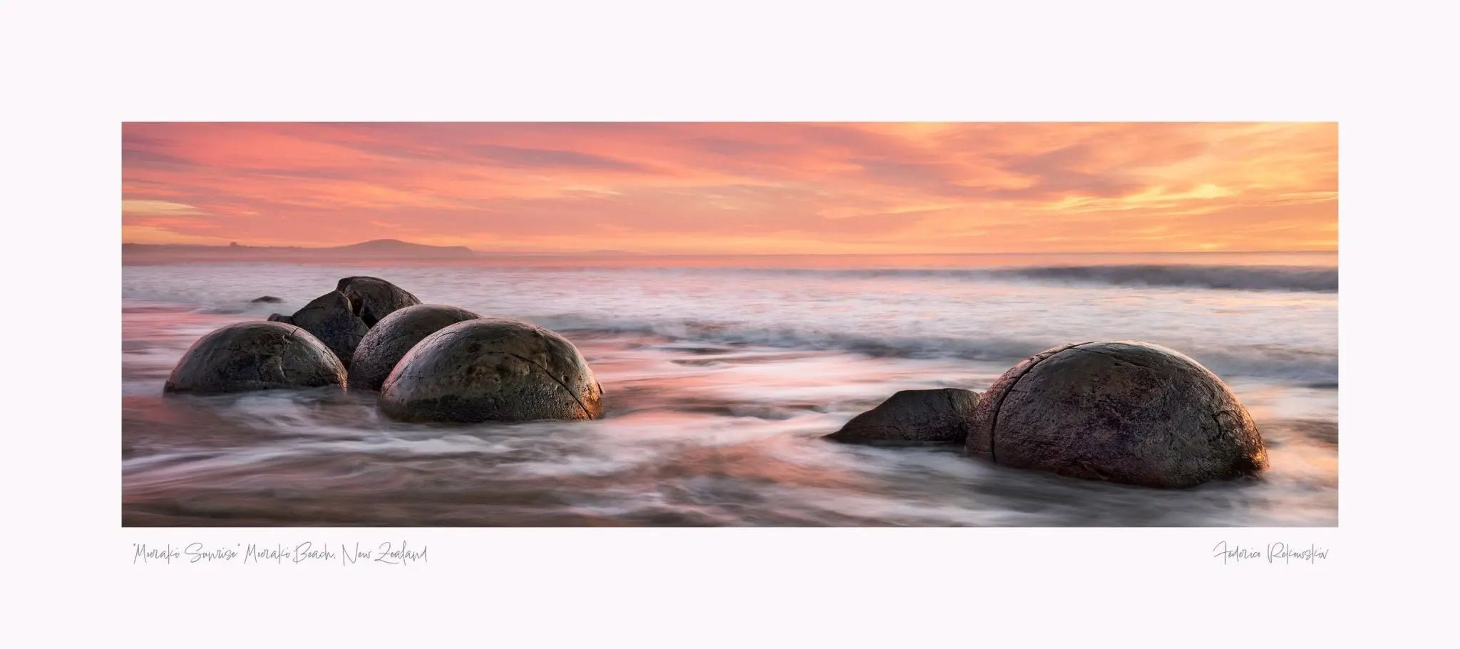 Moeraki Sunrise, Moeraki Beach, New Zealand (Int)