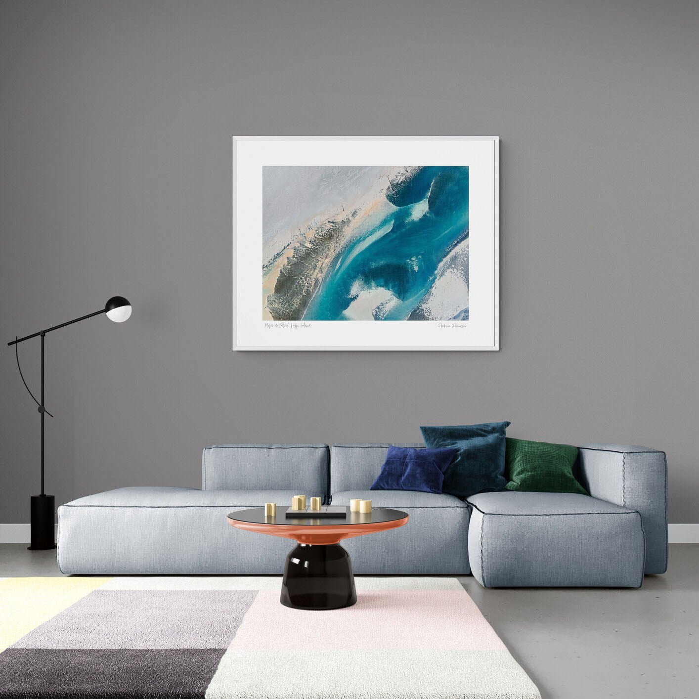 "Mujer de Botero" Hofn, Iceland