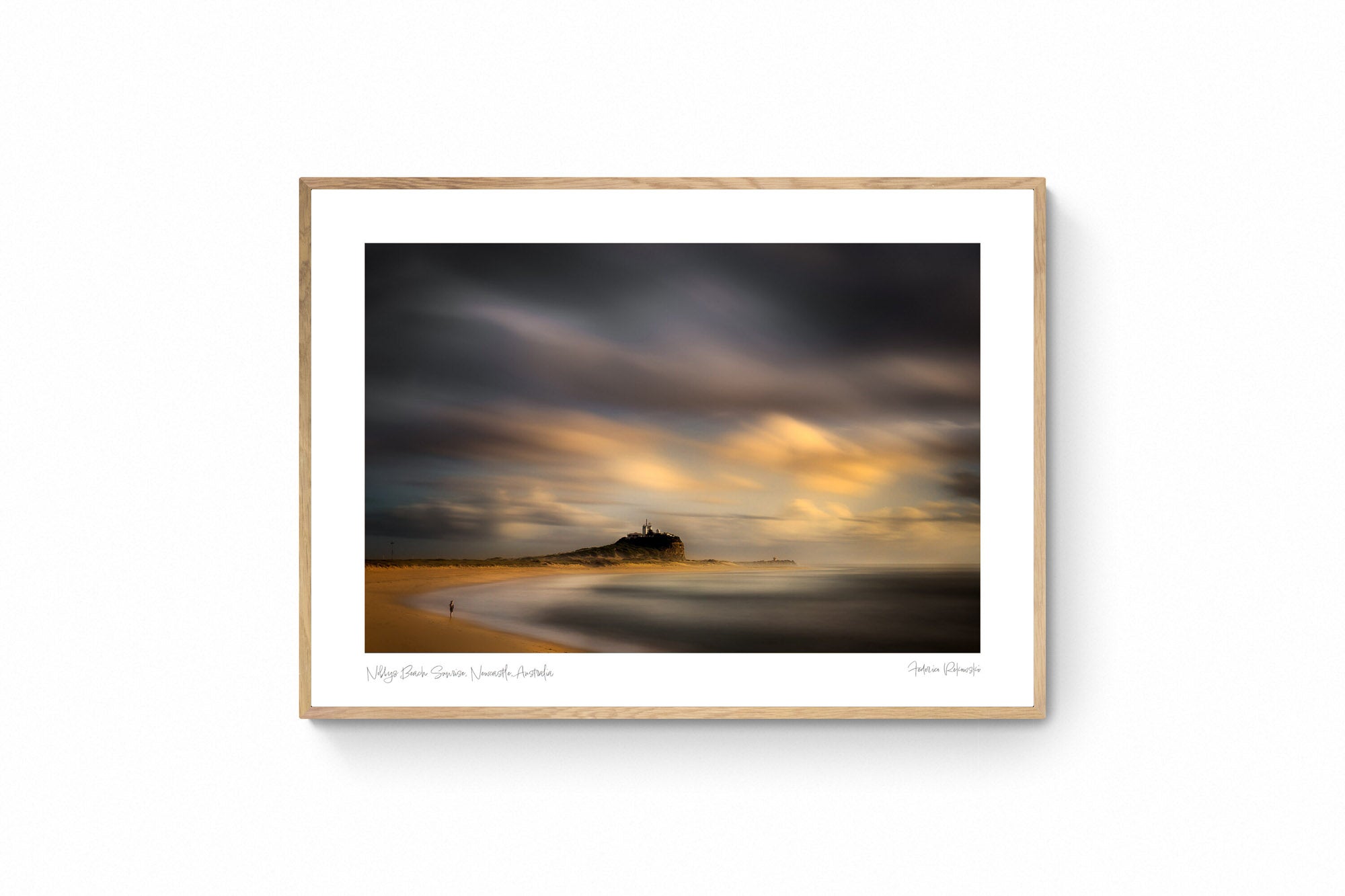 Nobbys Beach Sunrise, Newcastle, Australia (Int)