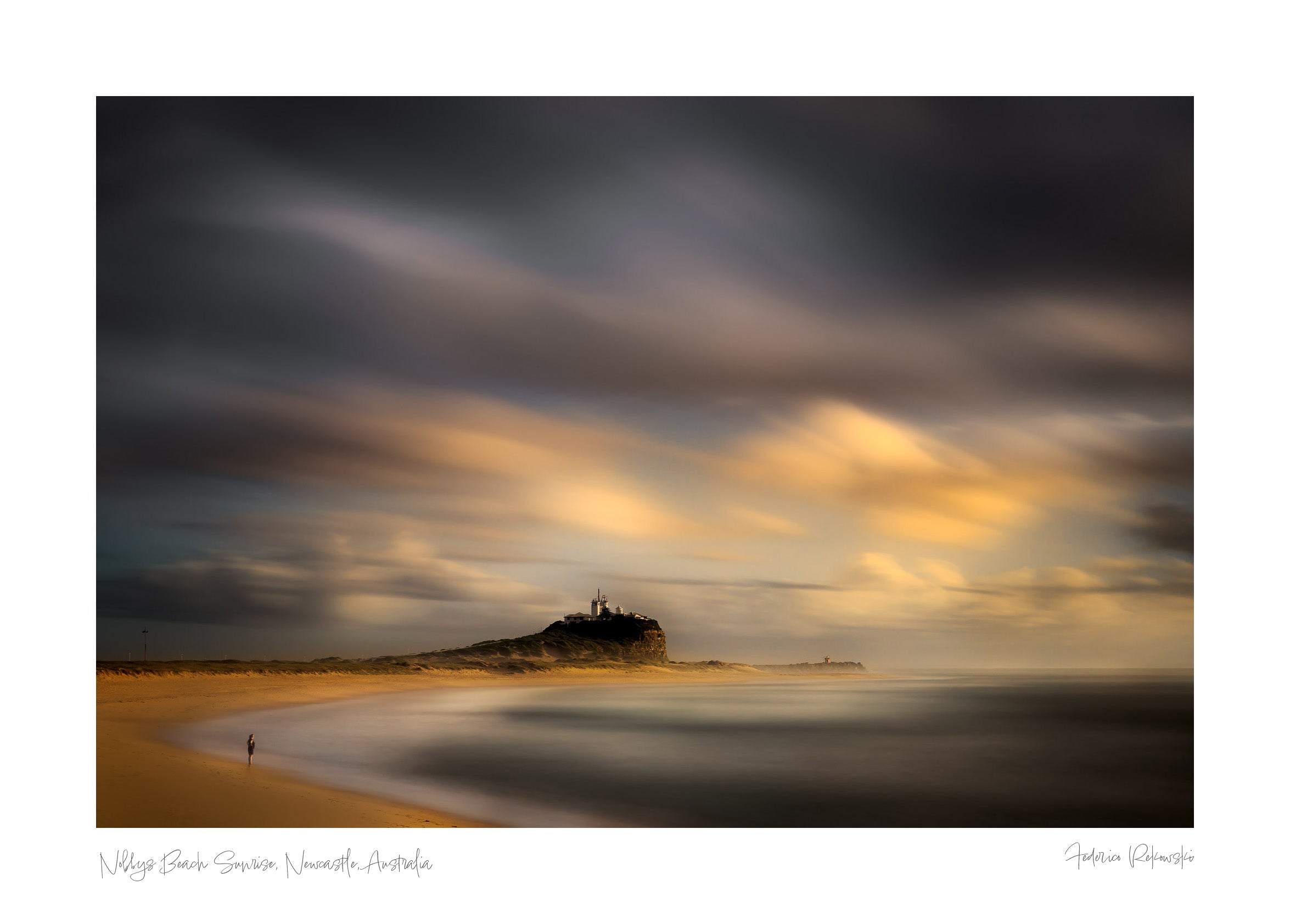 Nobbys Beach Sunrise, Newcastle, Australia (Int)