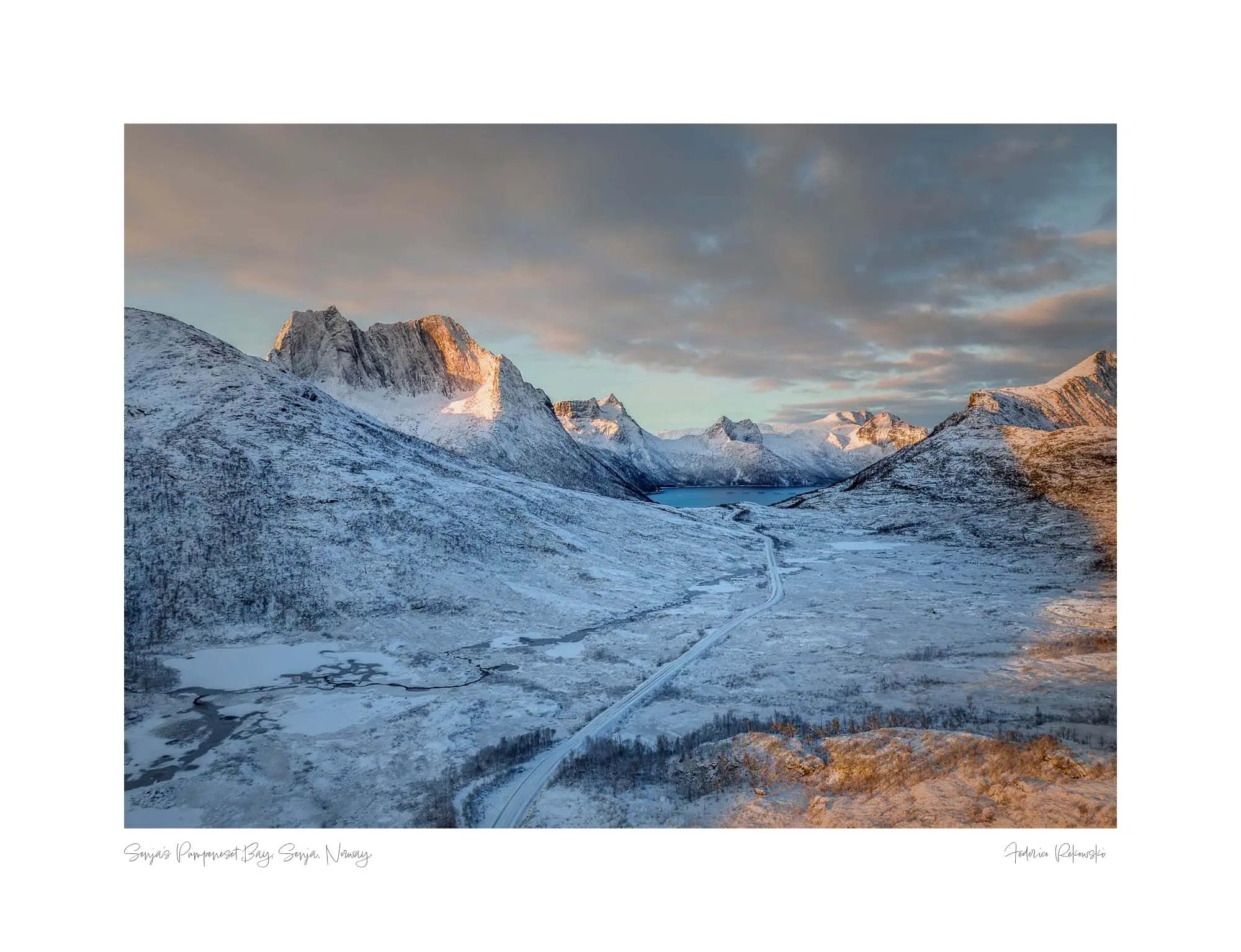 Senja's Pumpeneset Bay, Senja, Norway (int)