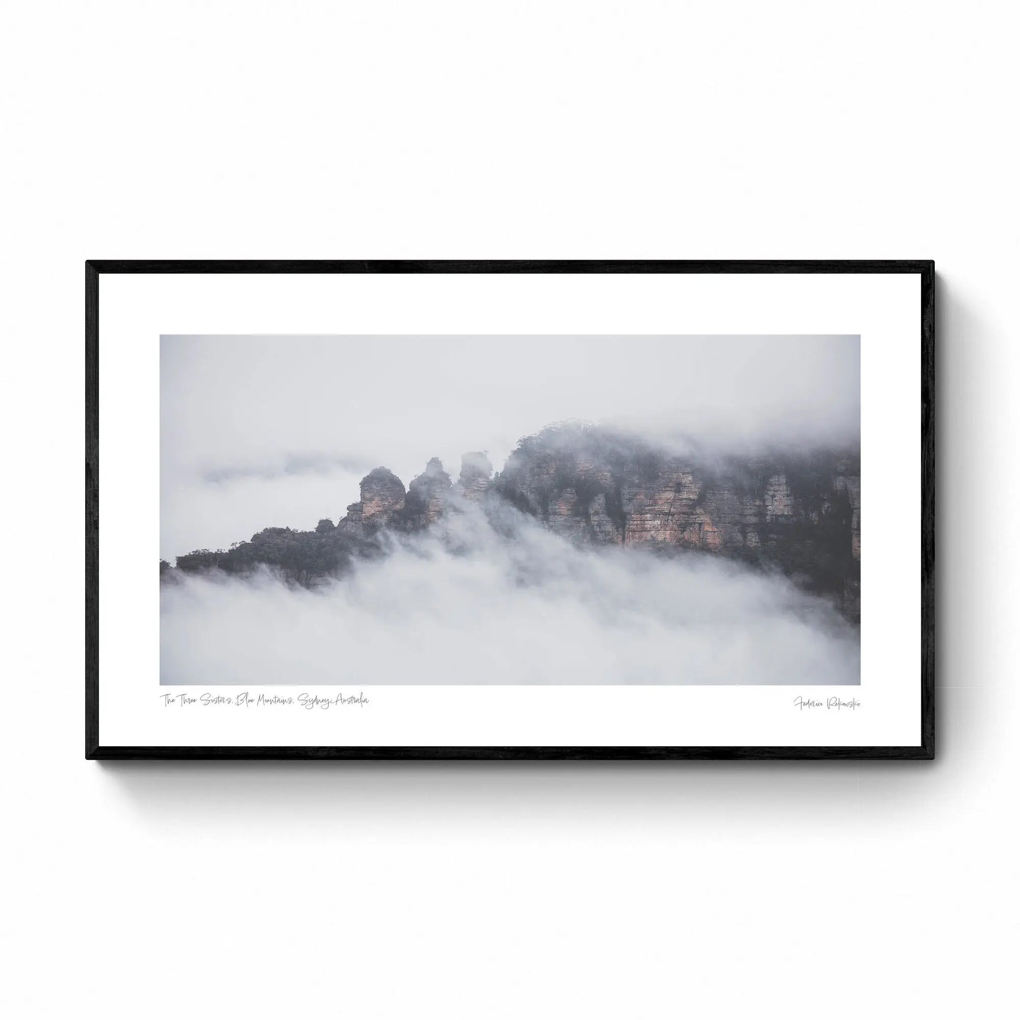 The Three Sisters, Blue Mountains, Sydney, Australia (Int)