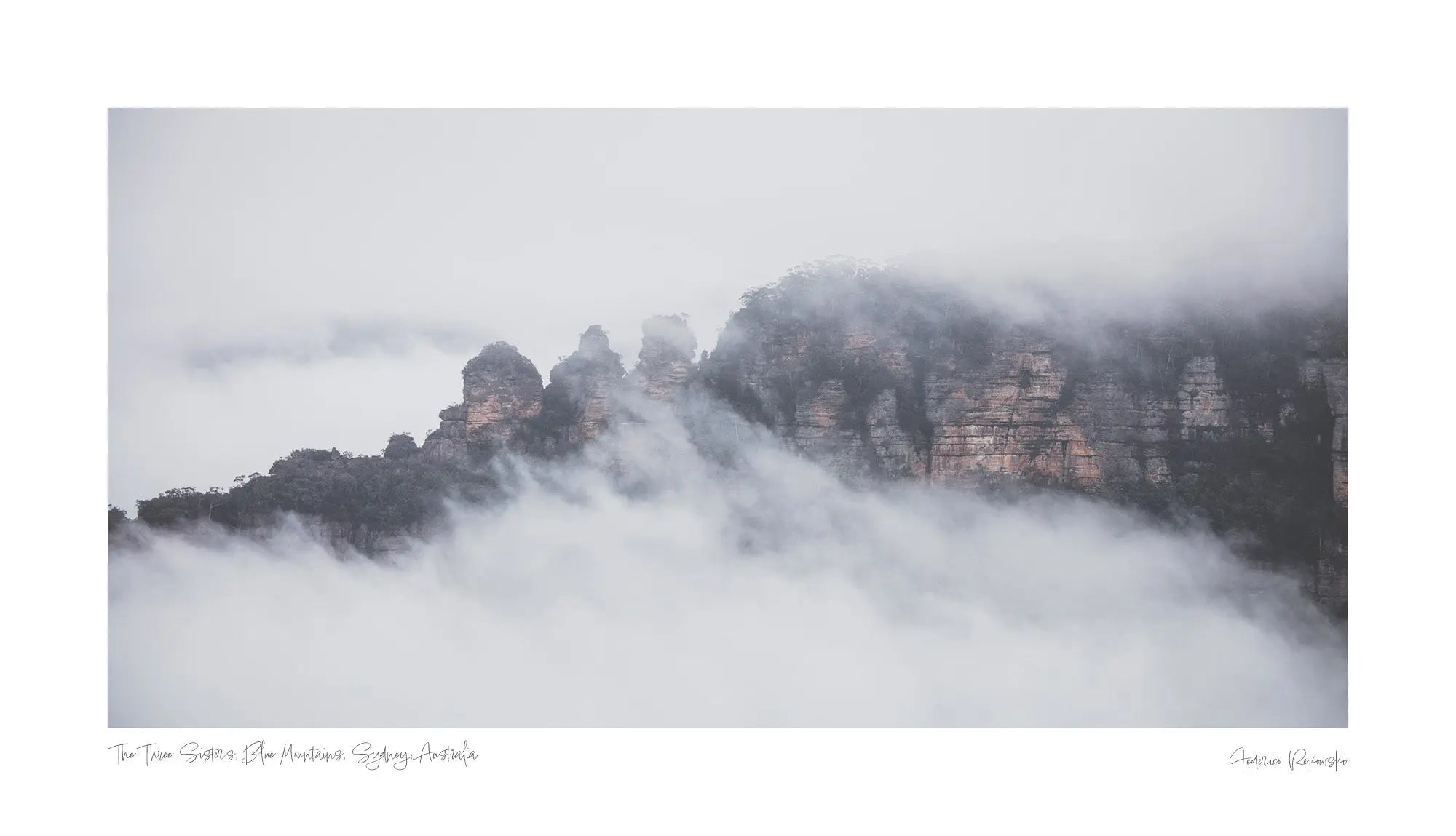 The Three Sisters, Blue Mountains, Sydney, Australia (Int)